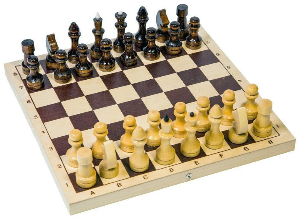 Шахматы лакированные с доской (290*145*38)
